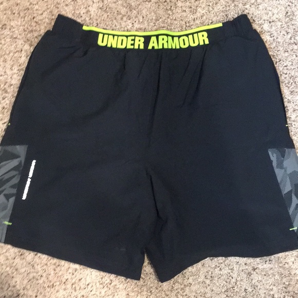 Four pair of Under Armour running shorts - Picture 3 of 4